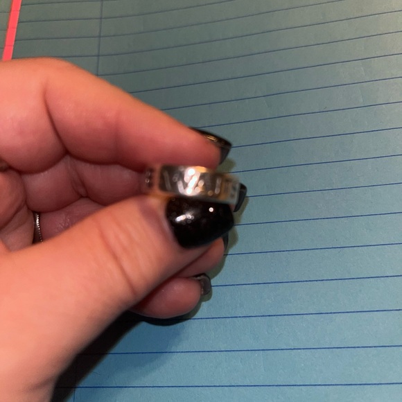 Silver Ring with 'True' Inscription - Picture 3 of 5